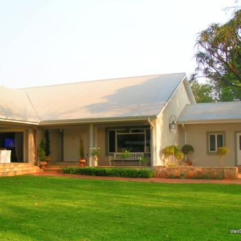 MINOLTA DIGITAL CAMERA